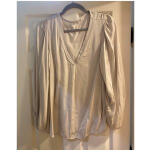 Cobblestone blouse never worn size medium